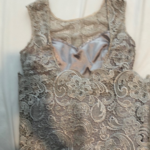 Metallic lace dress - Picture 3 of 3